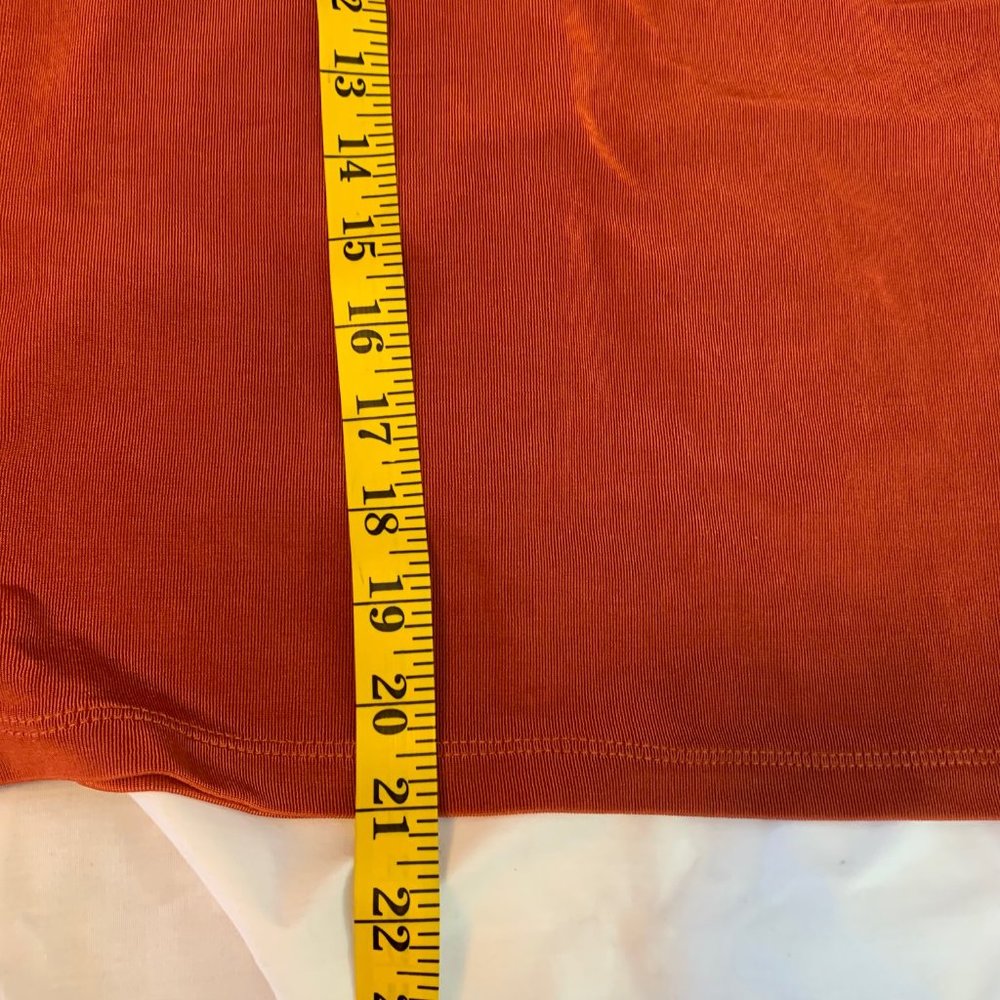 Fiore Rust Colored Ribbed Sleeveless Shell - Picture 9 of 9